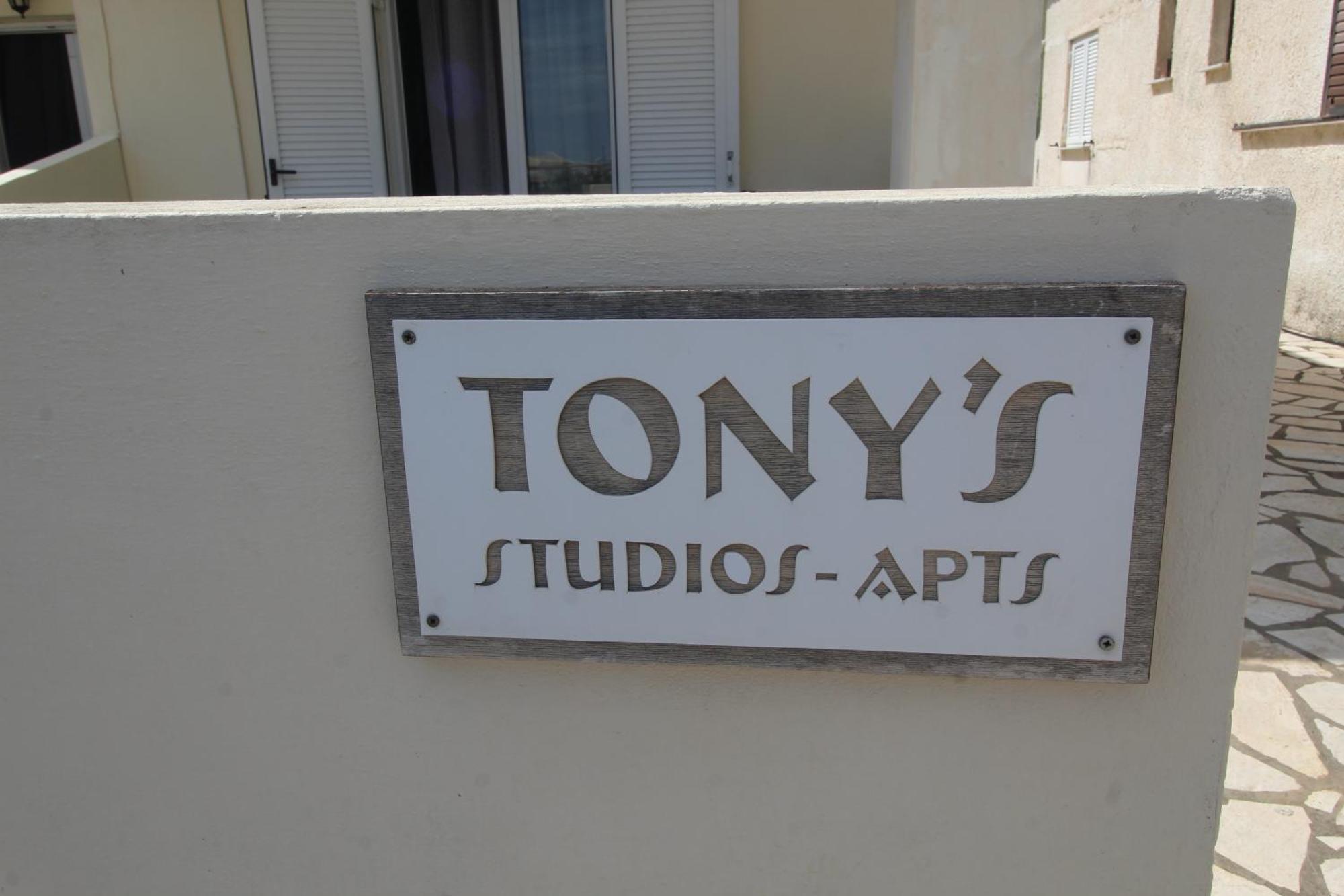 Tony'S Apartments Ájosz Jeórjosz Kültér fotó